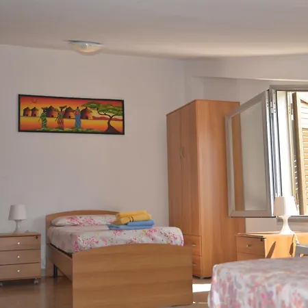 Taormina Bay Lucia's House 3 *